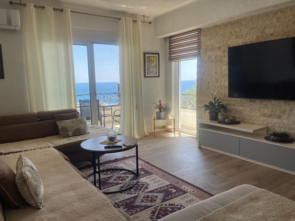 Seating area, Sea view