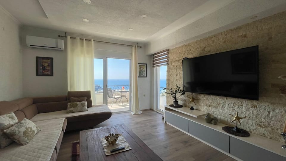Guesthouse HHL - Liman ll Bed and Breakfast in Ulcinj
