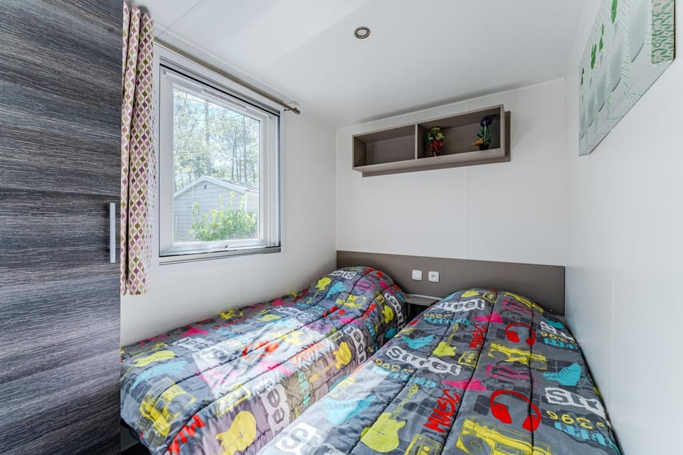 Property building, Living room, Bedroom