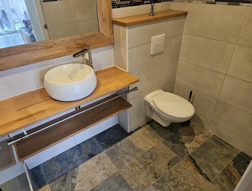 Toilet, Bathroom