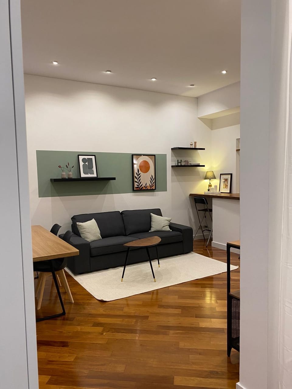 Living room, Seating area