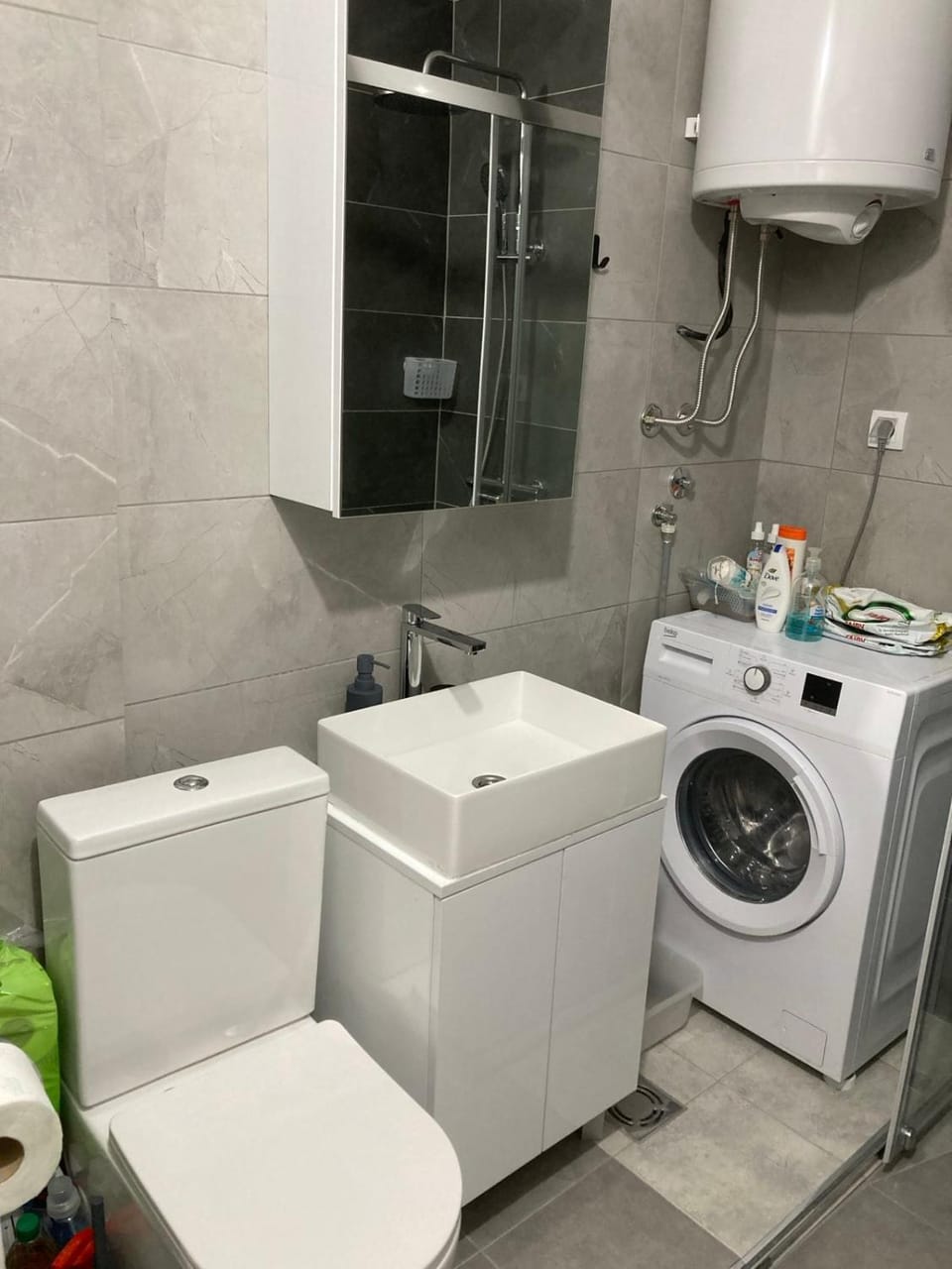 Toilet, Bathroom, washing machine