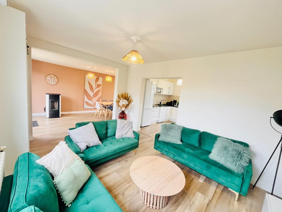 Communal lounge/ TV room, Living room