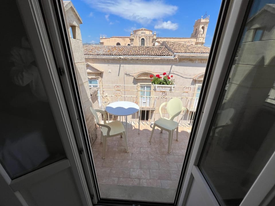 Patio, View (from property/room), Balcony/Terrace