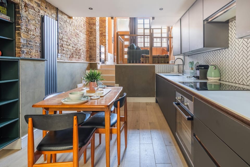 Kitchen or kitchenette, Living room, Dining area