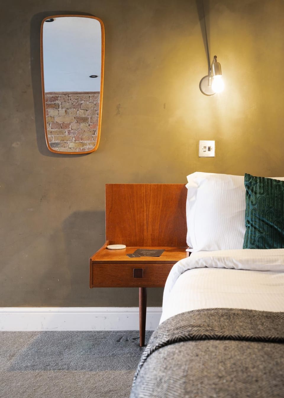 Bed, Decorative detail, Bedroom