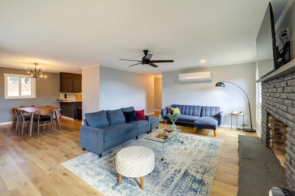 Pet-Friendly Boone Home w/ Scenic Mountain Views! House in Watauga