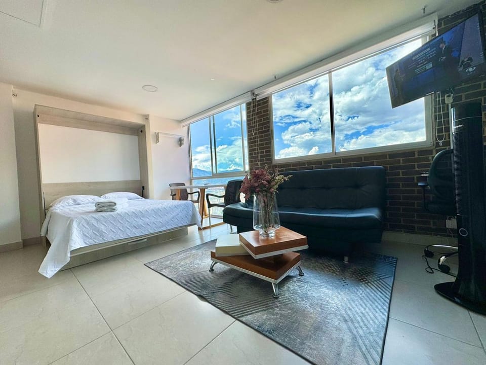 Apto Familiar in poblado Apartment in Medellin