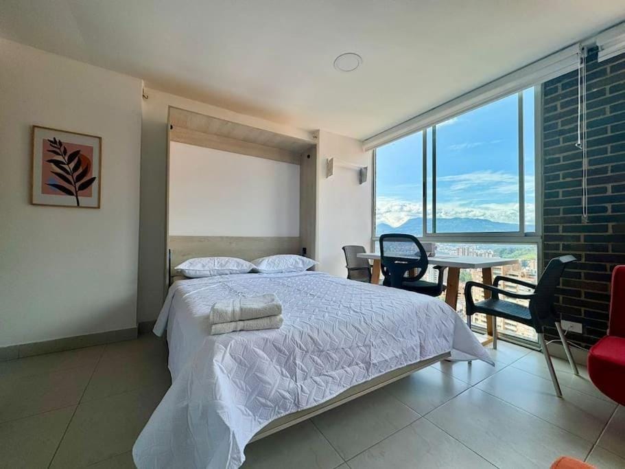 Apto Familiar in poblado Apartment in Medellin