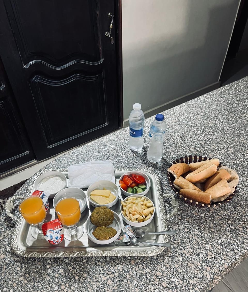 Food and drinks, Food, Breakfast, Breakfast, Drinks