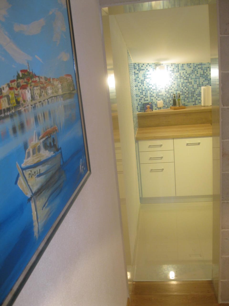 Kitchen or kitchenette