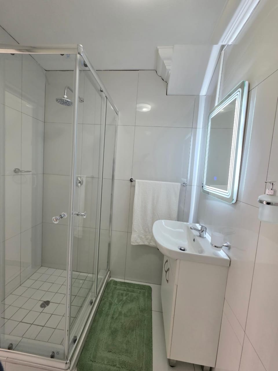 Sbukosezwe guest house Bed and Breakfast in Gauteng