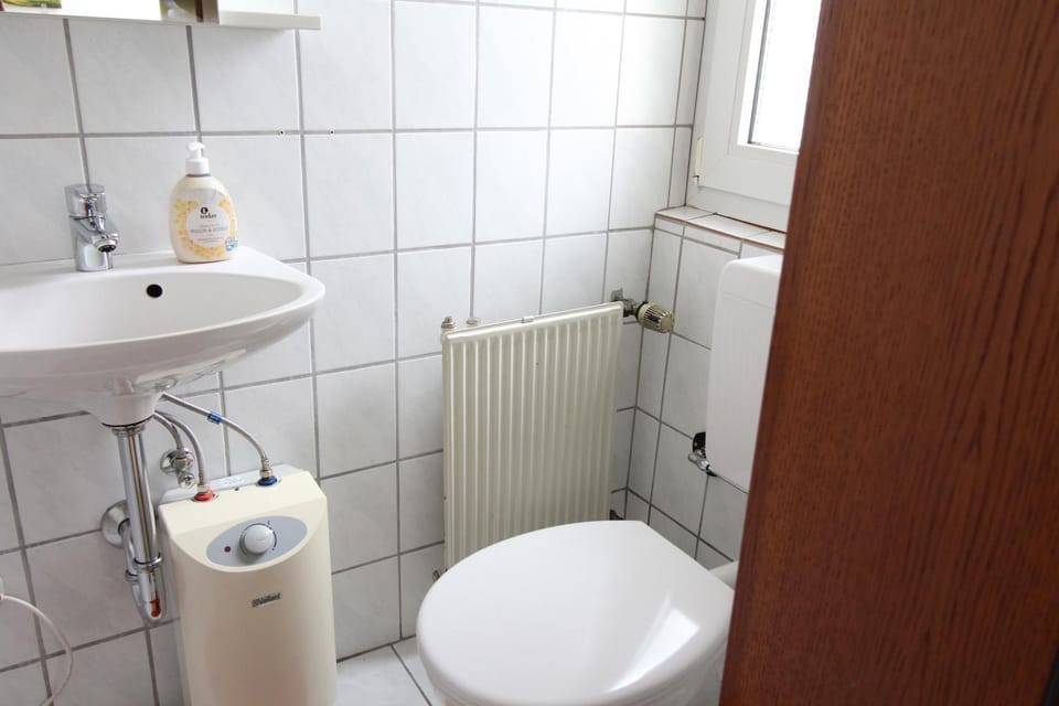 Toilet, Bathroom