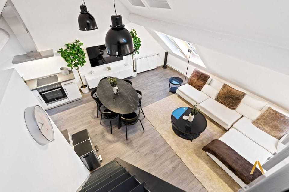 Living room, Seating area, Dining area