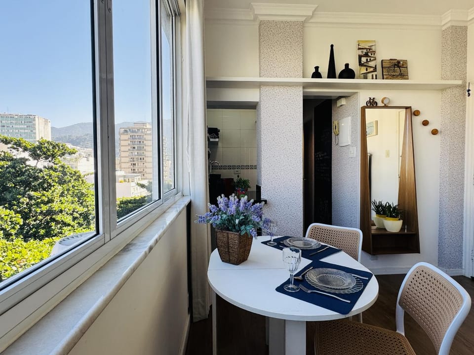 Charmoso e Bem Localizado Leblon Apartment in Rio de Janeiro