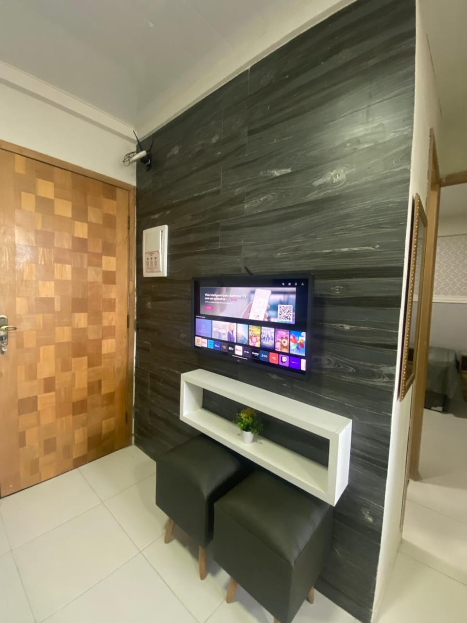 Communal lounge/ TV room, TV and multimedia