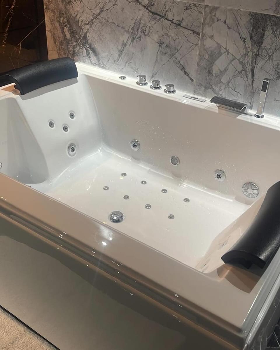 La Suite Prestige Jacuzzi,Sauna,Netflix,Disney Apartment in Amiens