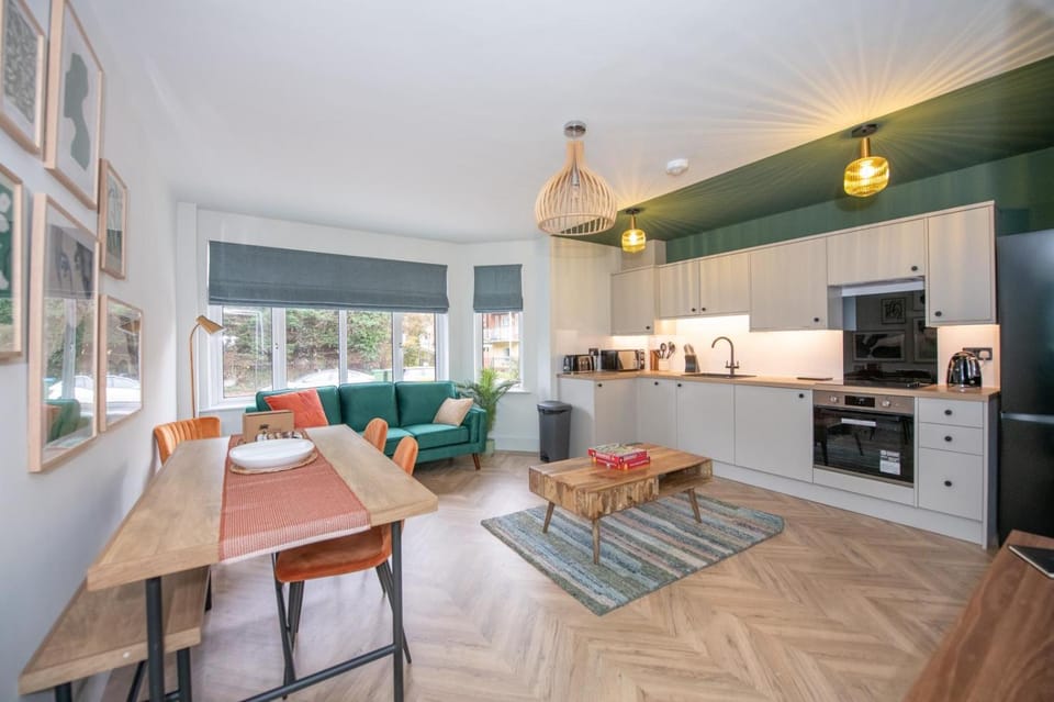 Kitchen or kitchenette, Living room, Dining area