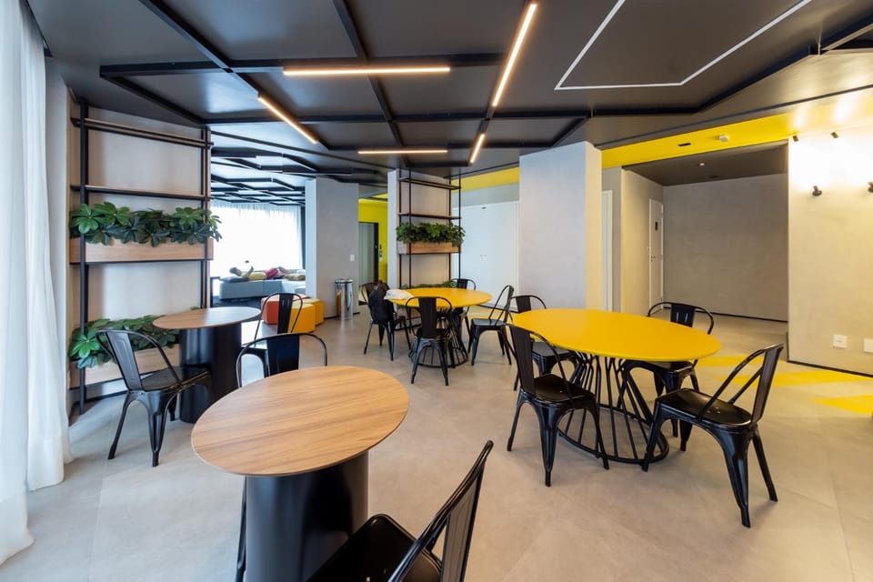 Business facilities, Area and facilities