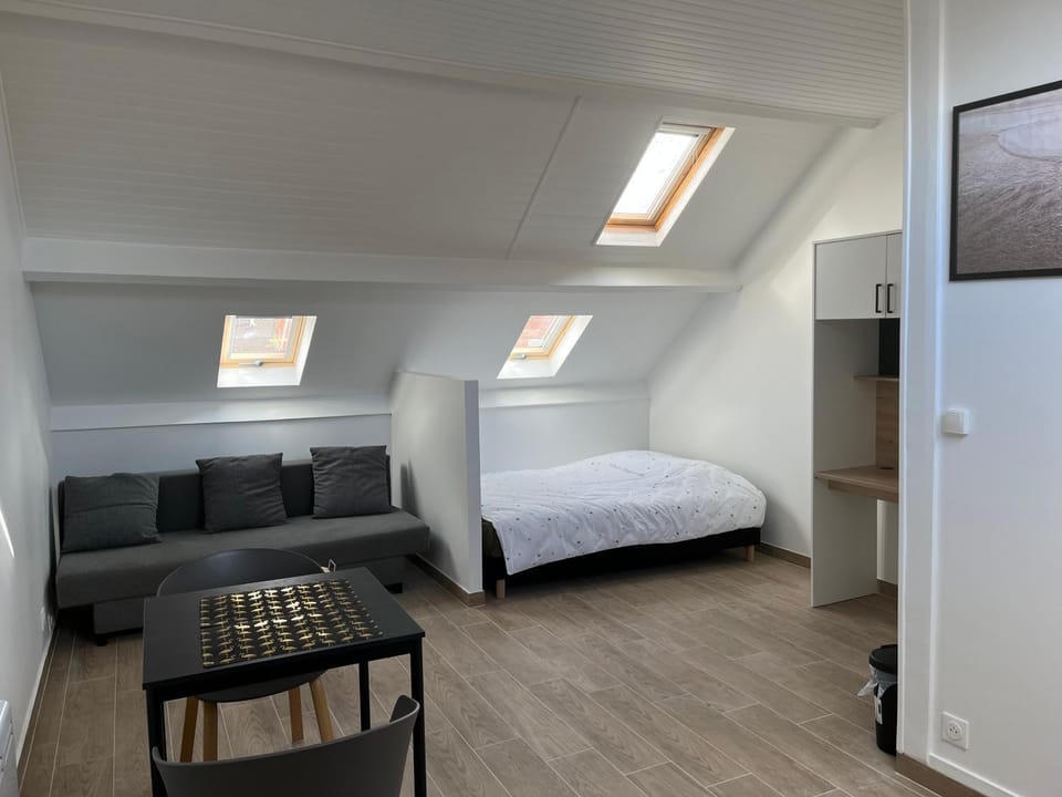 Living room, Bedroom