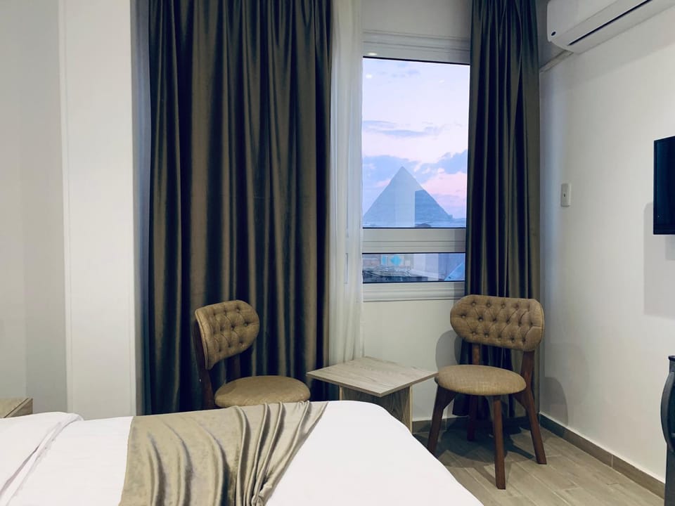 King Zoser Pyramids View- Hotel in Egypt