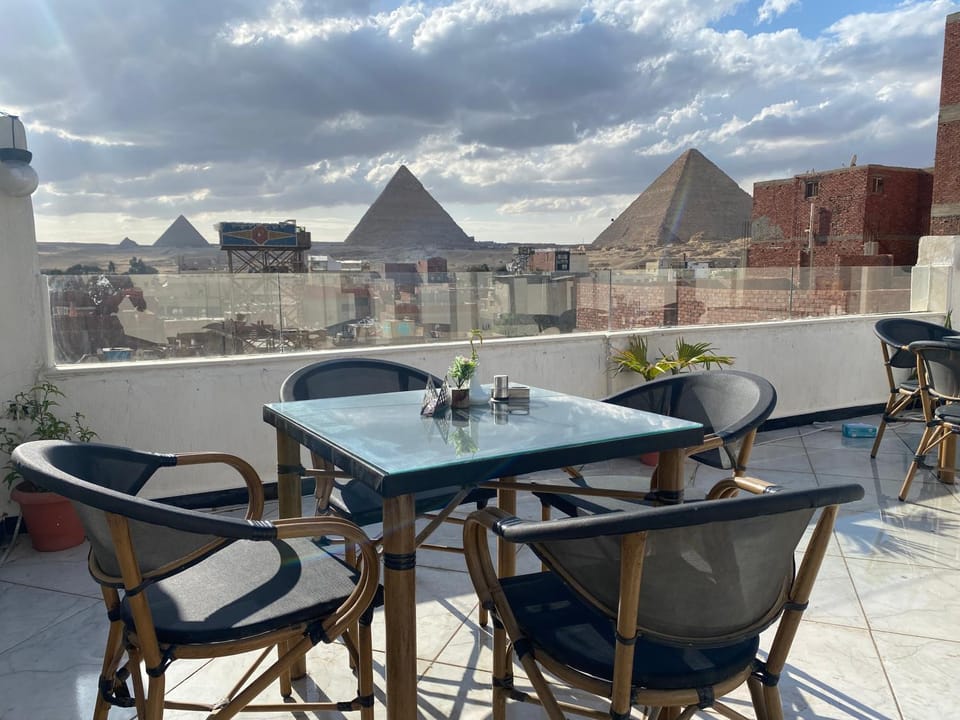 King Zoser Pyramids View- Hotel in Egypt