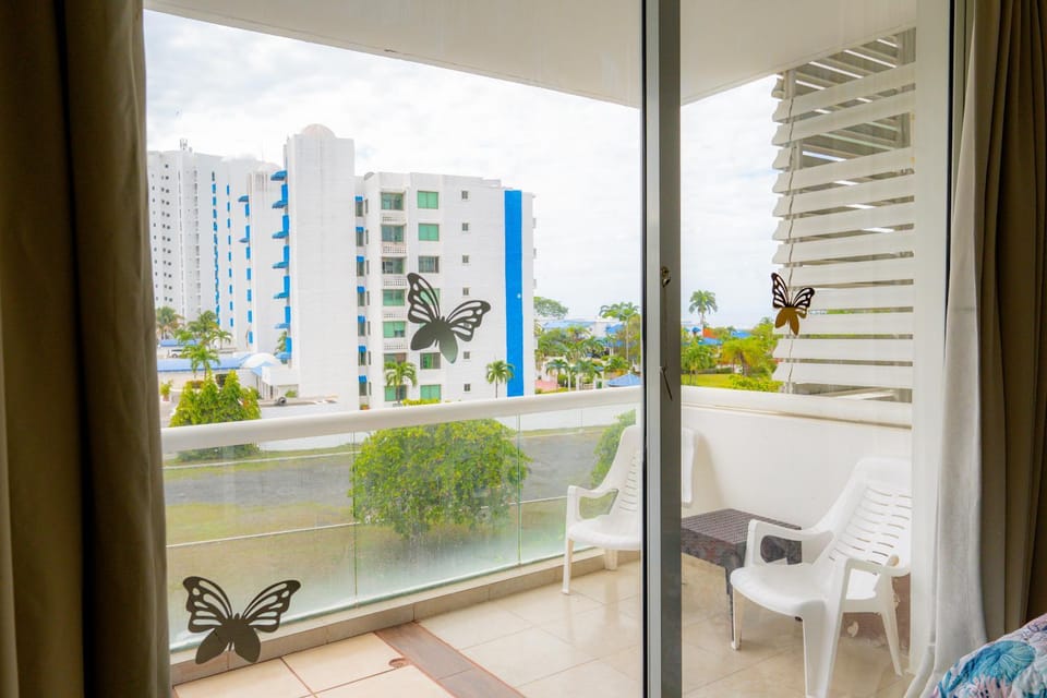 Hermoso estudio con vista al mar en el Town Center de Playa Blanca Panamá Apartment in Rio Hato