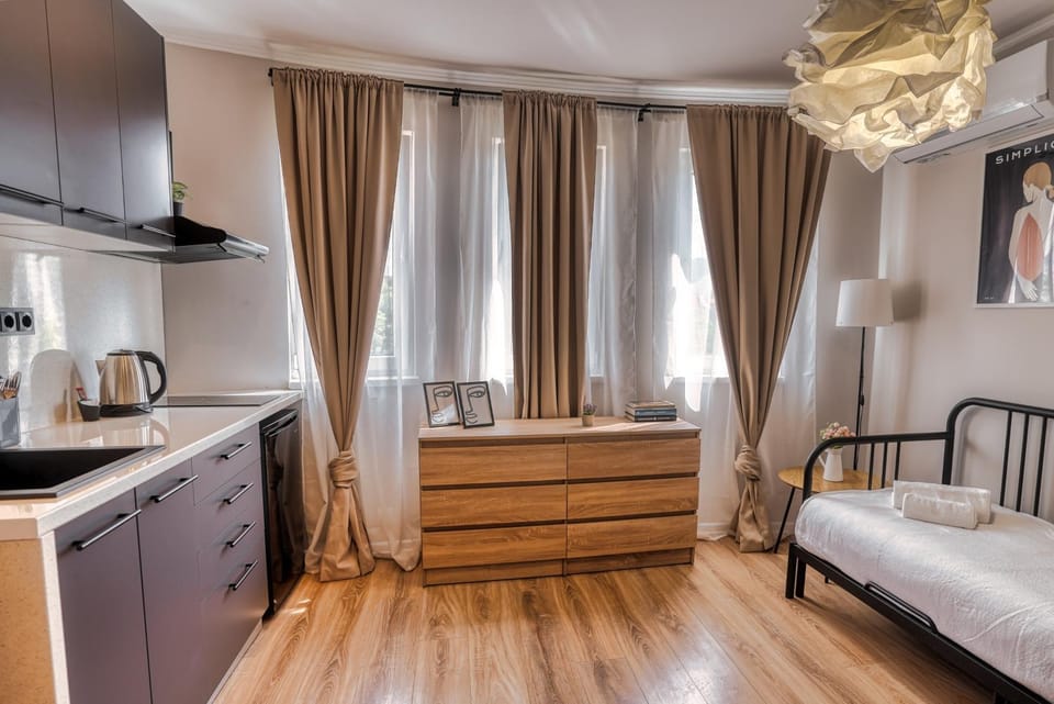 Bed, Kitchen or kitchenette, Living room, Bedroom, wardrobe