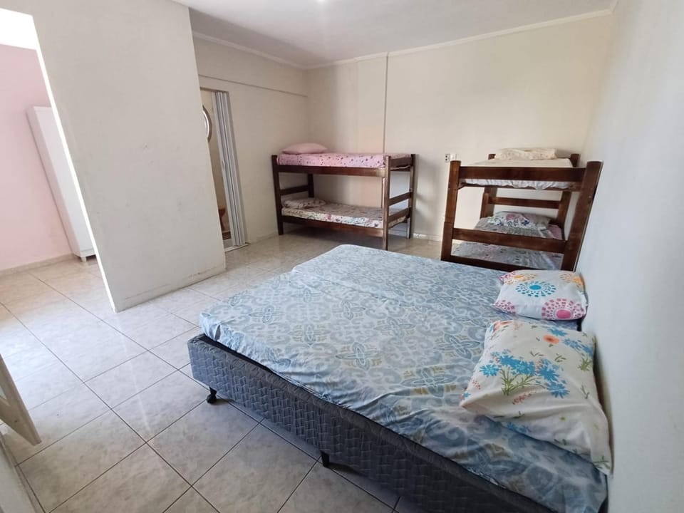 Bed, Bedroom, bunk bed