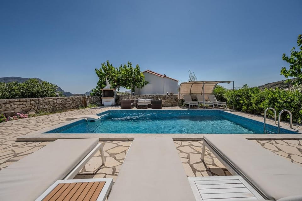 villa Nefeli Villa in Crete