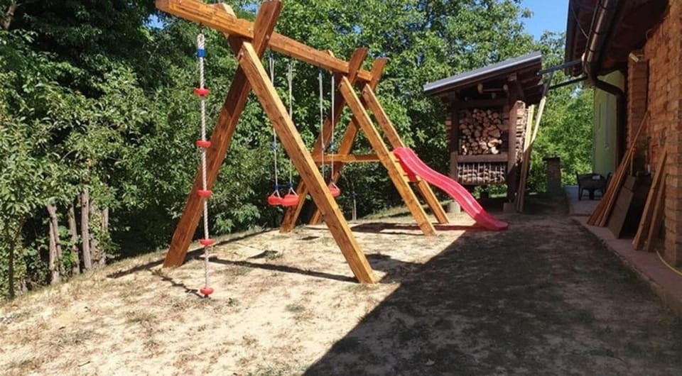 Swimming pool, Location, children, Family