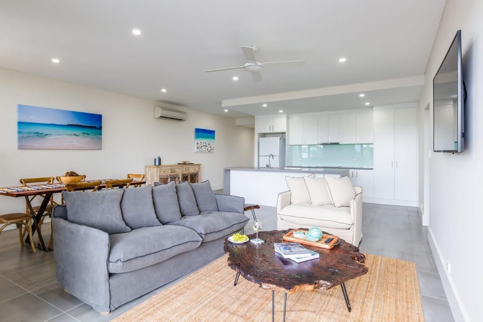 Ishtar Apartment 4 by Book Jervis Bay - Best Water Views Apartment in Huskisson