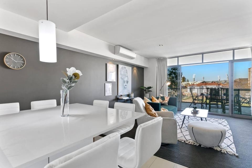 Balcony/Terrace, Living room, Dining area