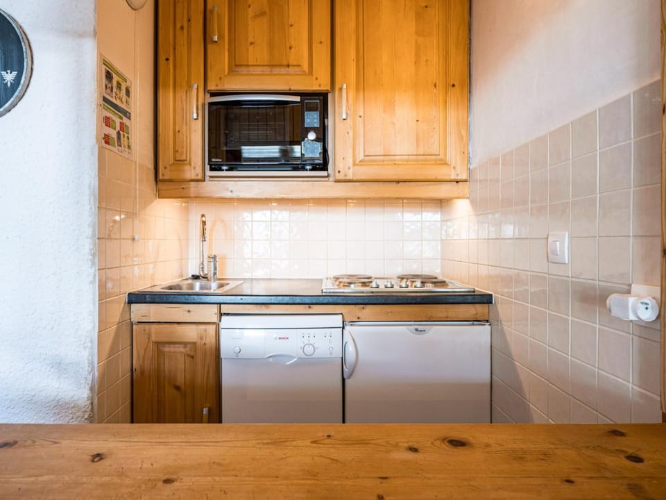 2 pièces ski aux pieds, balcon sud, Val d'Isère - FR-1-518-150 Apartment in Val dIsere