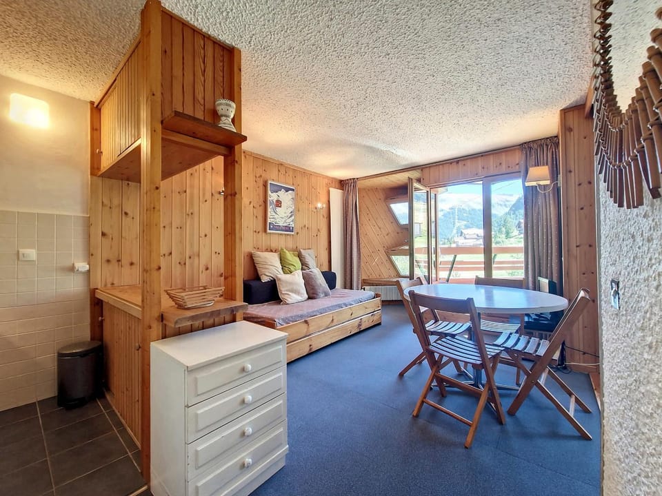 2 pièces ski aux pieds, balcon sud, Val d'Isère - FR-1-518-150 Apartment in Val dIsere