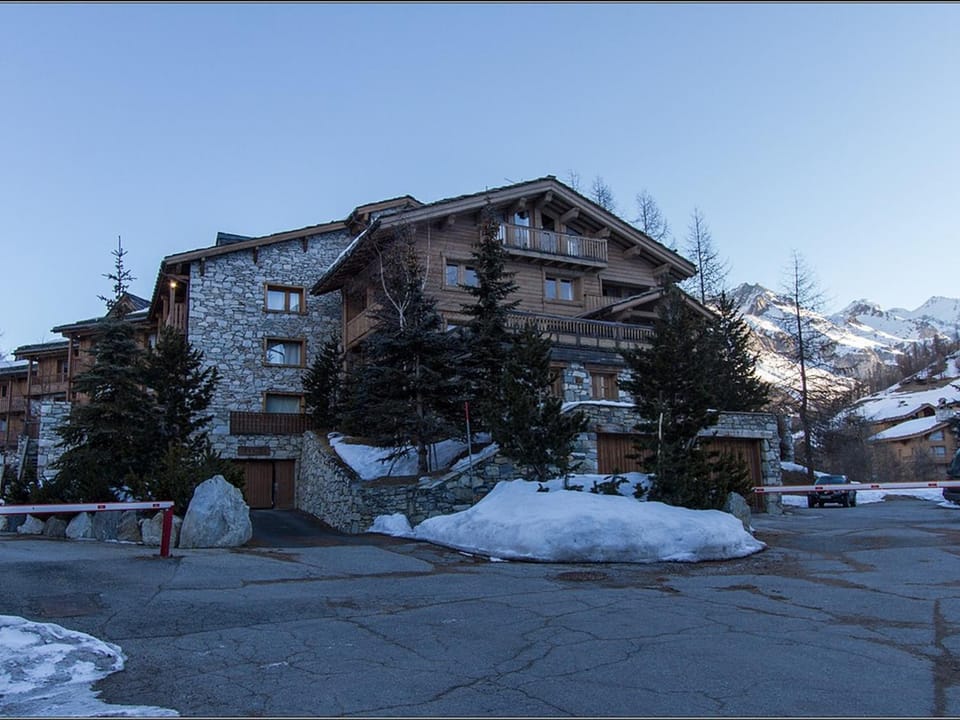 Appartement de charme, accès pistes, parking inclus - FR-1-518-152 Apartment in Val dIsere