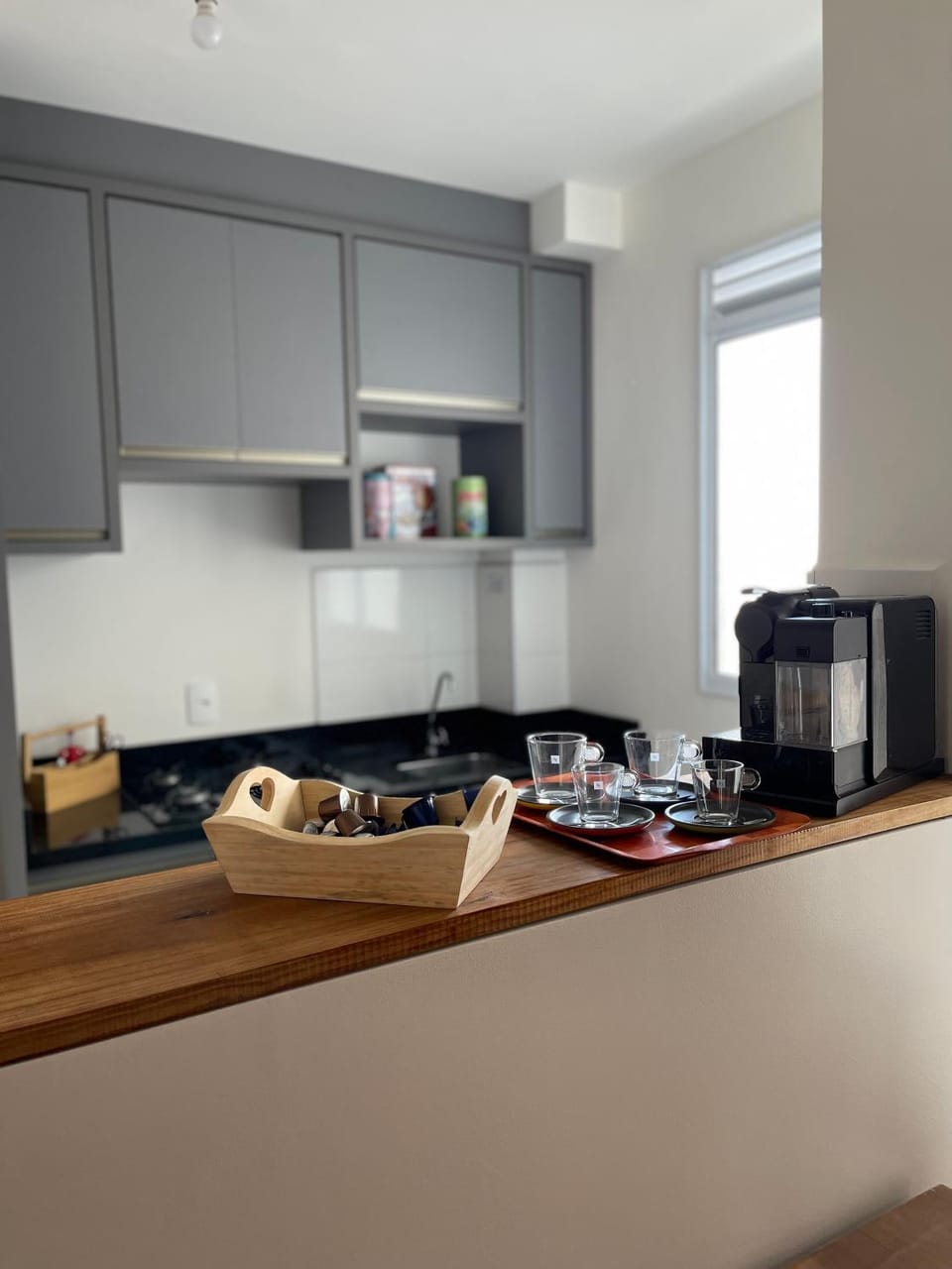 Coffee/tea facilities, Kitchen or kitchenette, Food and drinks, Food, stove, toaster