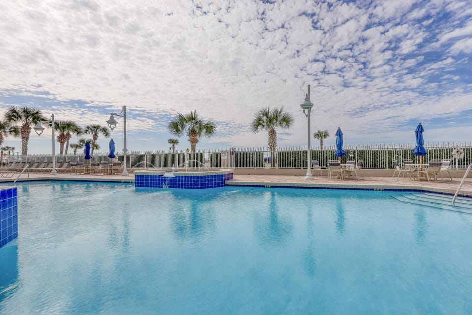Majestic Sun A0407 Apartment in Miramar Beach