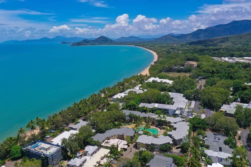 Bowmanii at Temple Resort - Sunkissed Tropical Vibes Apartment in Palm Cove