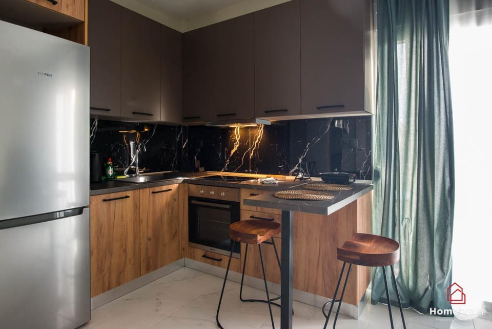 Kitchen or kitchenette, Dining area, pet friendly, stove