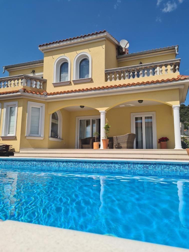 Villa Rosana Apartment in Lika-Senj County