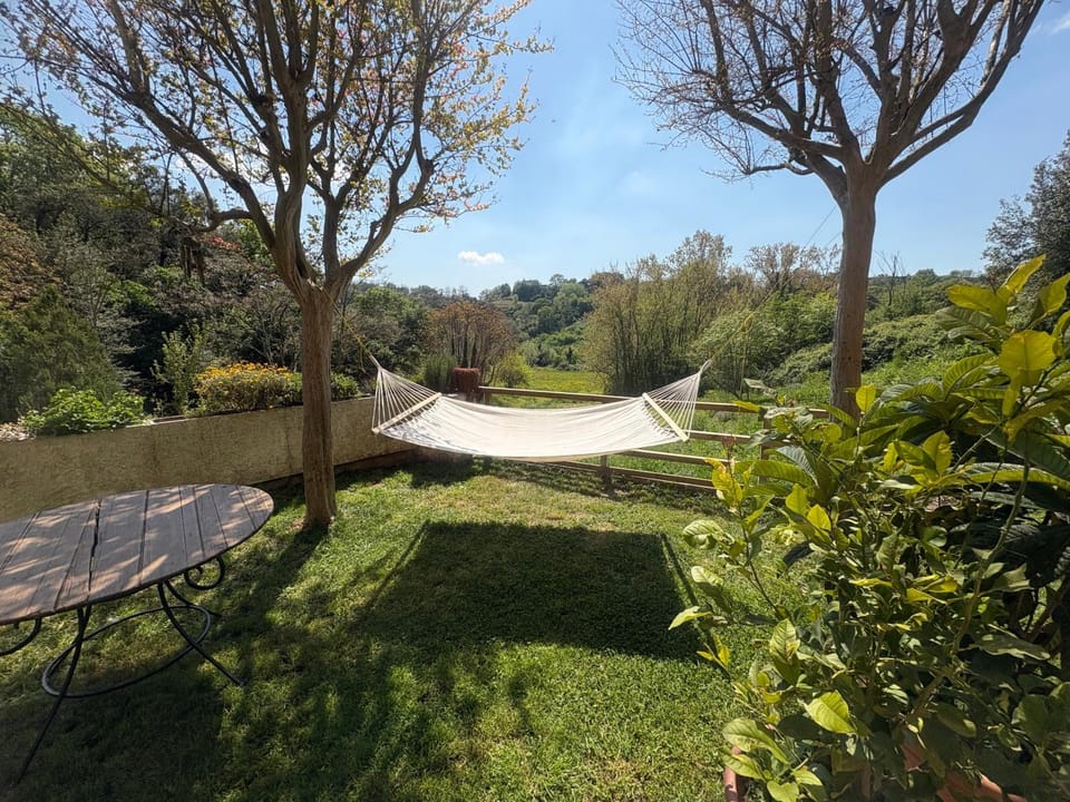 Garden view, Garden view