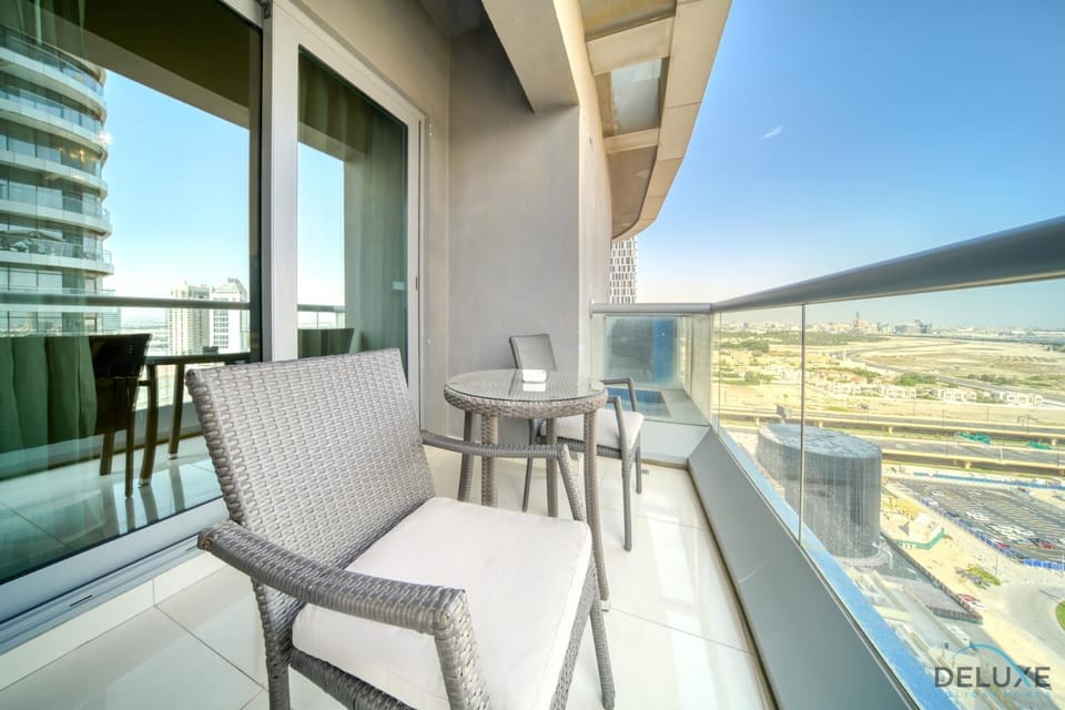 Balcony/Terrace, Seating area, City view