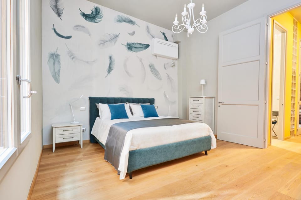 Bed, Bedroom, air conditioner
