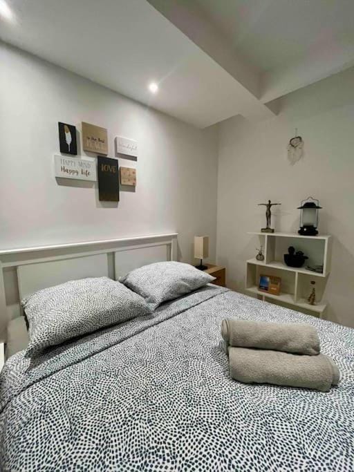 Magnifique appartement -2min gare 5min plage Apartment in Antibes