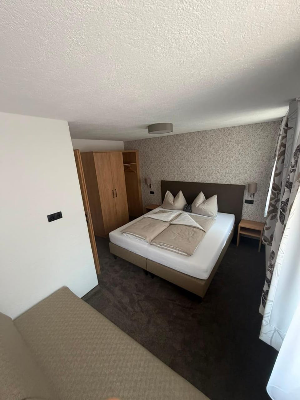 Bed, Bedroom, wardrobe