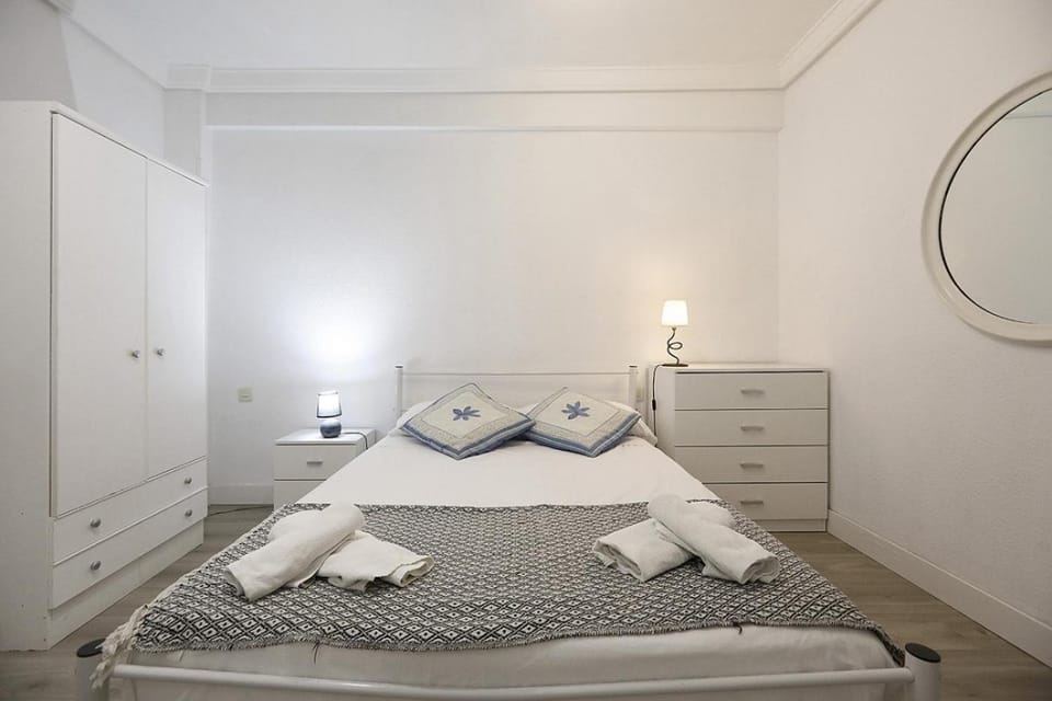 Bed, Photo of the whole room, Bedroom, towels, wardrobe