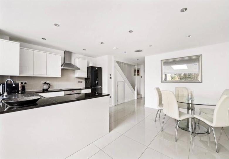 Weybridge Home House in Weybridge