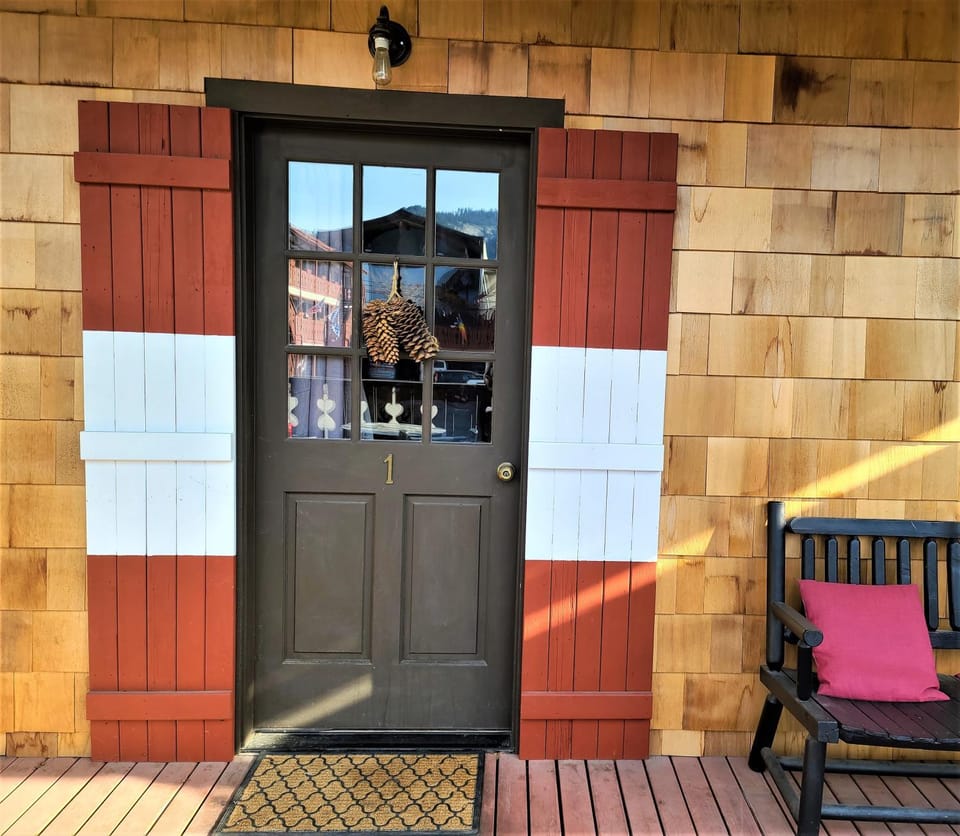 Mrs. Anderson's Lodging Hotel in Leavenworth