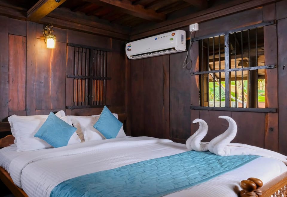 Photo of the whole room, Bedroom, air conditioner